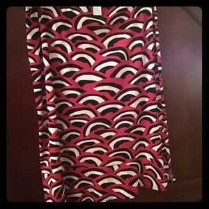 Red/black print skirt